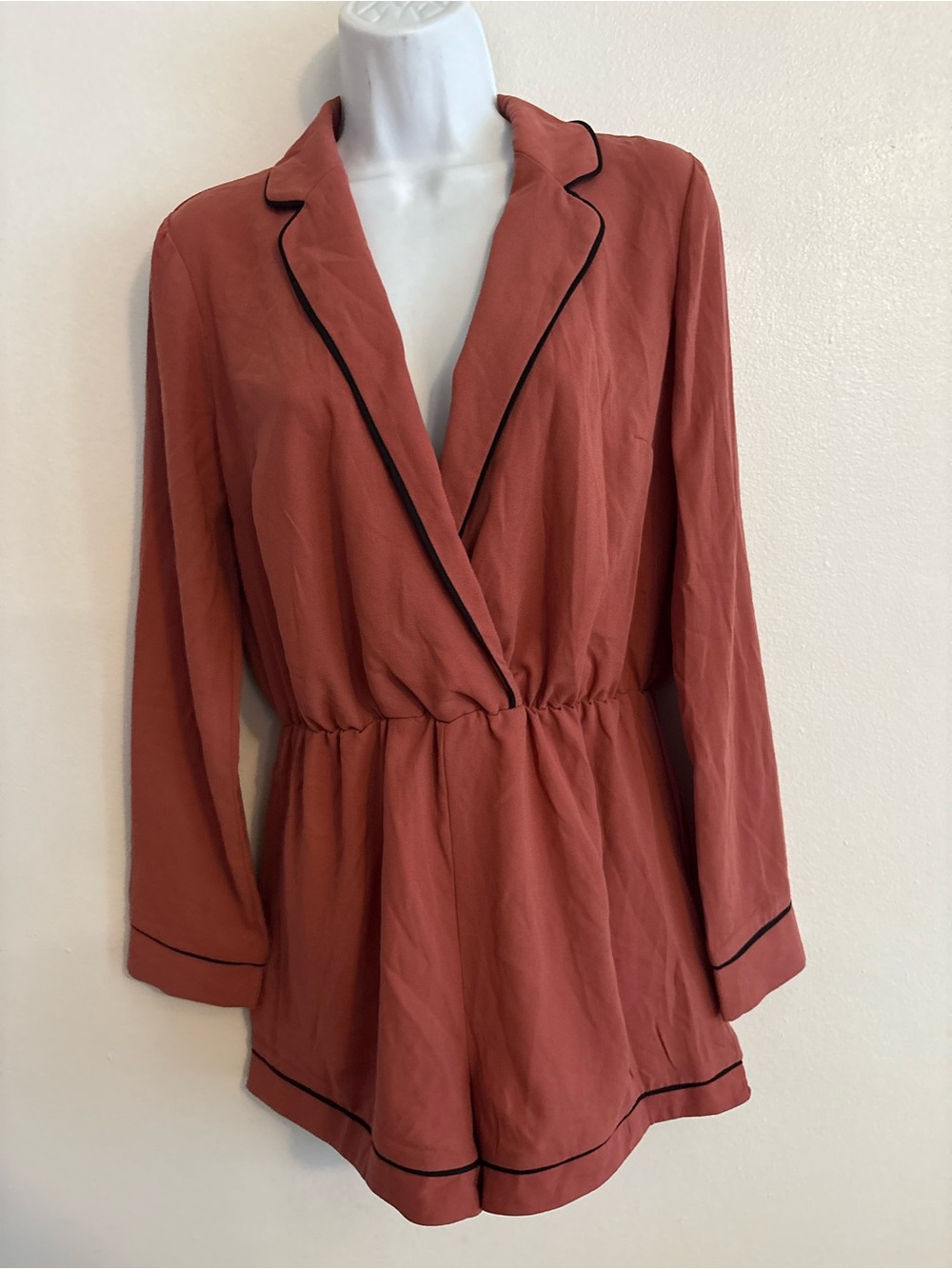 Forever 21 Rust/Burnt Orange Romper with Black Lining. Minimalist quiet luxury